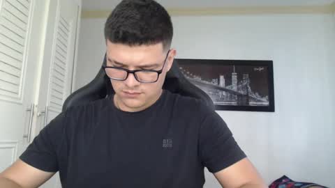 Snapshot of david_smit_ chatting on February 1, 2025, 5:37 pm david smit online show from February 1, 2025, 5:37 pm