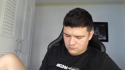 Snapshot of david_smit_ chatting on February 13, 2025, 3:46 pm david smit online show from February 13, 2025, 3:46 pm