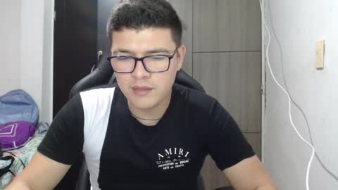 Snapshot of david_smit_ chatting on March 1, 2025, 6:43 pm david smit online show from March 1, 2025, 6:43 pm