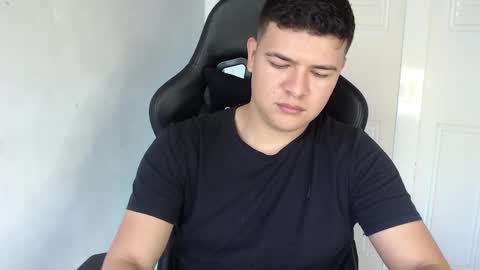 Snapshot of david_smit_ chatting on September 25, 2025, 3:49 pm david smit online show from September 25, 2025, 3:49 pm