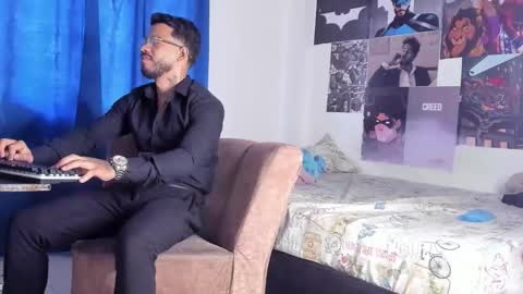 Snapshot of davide_daniels chatting on March 8, 2026, 6:12 pm Davide online show from March 8, 2026, 6:12 pm