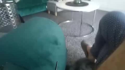 davidf75 online show from December 2, 2025, 9:36 am