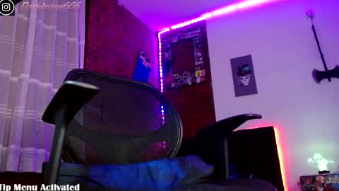   online show from November 24, 2025, 5:40 am