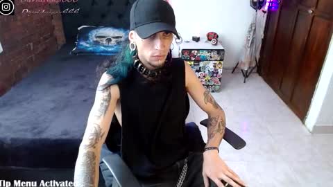   online show from November 24, 2025, 6:40 pm