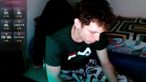 davidsalazar33 online show from April 22, 2026, 10:33 pm