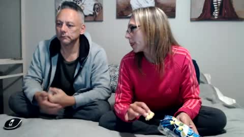 Snapshot of davidstong_cam chatting on June 15, 2026, 8:44 pm Davidstrong cam online show from June 15, 2026, 8:44 pm