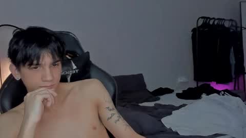 davis online show from January 29, 2025, 2:21 pm