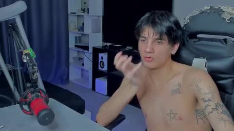 davis online show from September 11, 2025, 4:12 am