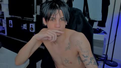 davis online show from April 23, 2026, 10:56 pm