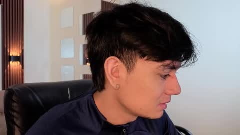 davoxer online show from April 22, 2026, 3:53 am