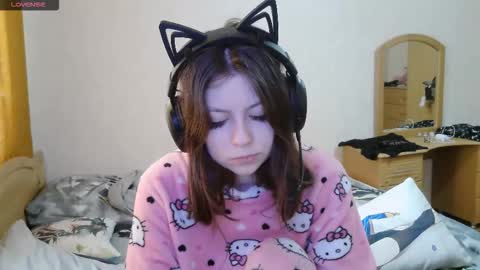 Alice online show from October 7, 2025, 7:38 am