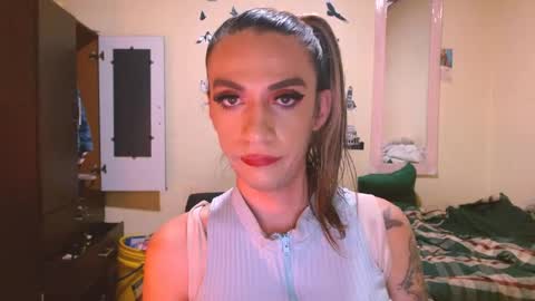 Snapshot of dayanna_01_ chatting on May 16, 2026, 7:56 pm dayanna_01_ online show from May 16, 2026, 7:56 pm