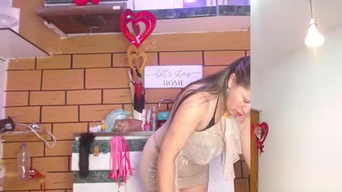 Dayla online show from March 9, 2025, 12:53 pm