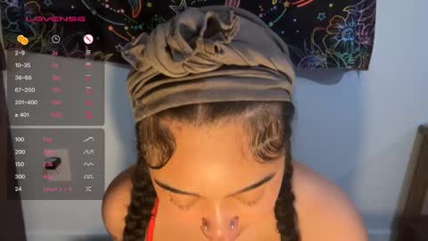 dayqueen1 online show from September 12, 2025, 8:47 am