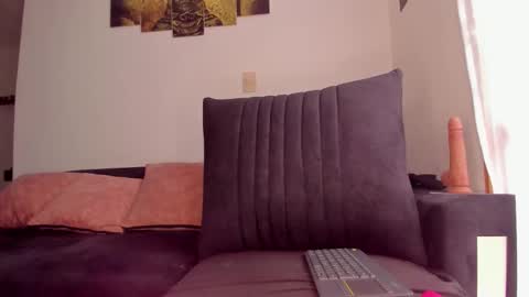 DAYRA ANGELS online show from January 11, 2026, 8:03 pm