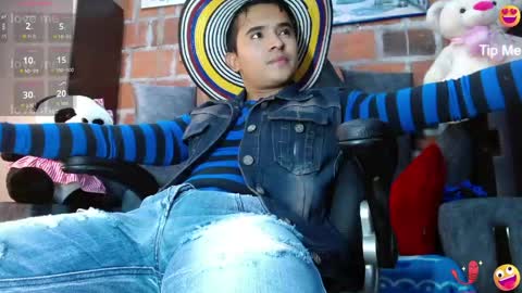dayro_dduran online show from June 7, 2026, 7:28 pm