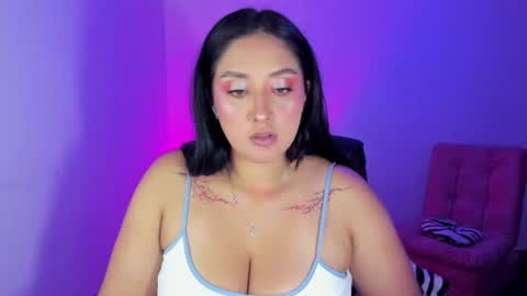 Snapshot of daysi_glow chatting on July 23, 2026, 2:09 am online show from July 23, 2026, 2:09 am