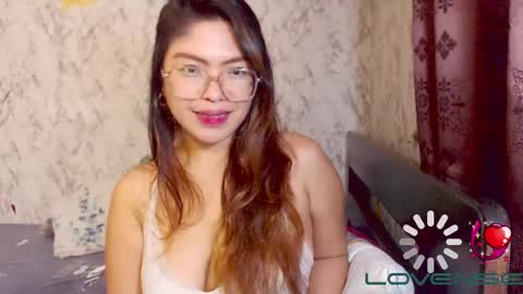 daze2love online show from January 12, 2025, 7:32 am