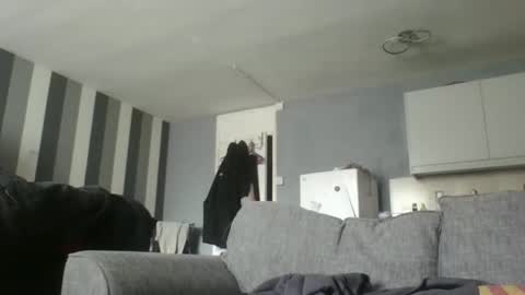 Dazzill online show from October 1, 2025, 2:23 pm