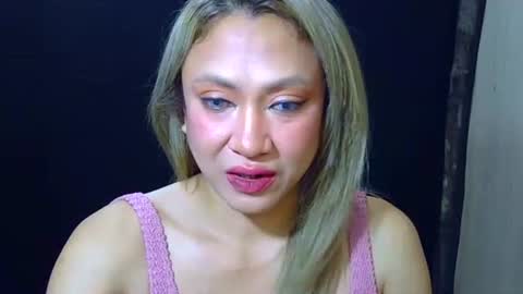 stephaniechim online show from April 13, 2026, 4:23 pm