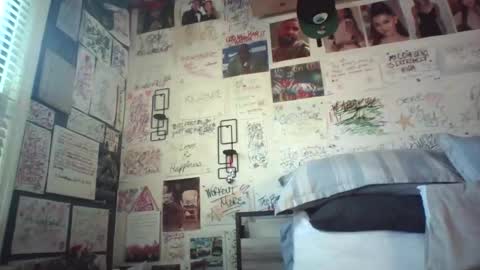 dbeamon92 online show from April 18, 2026, 12:42 pm