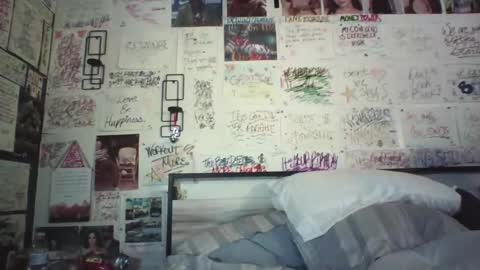 dbeamon92 online show from April 21, 2026, 1:42 am