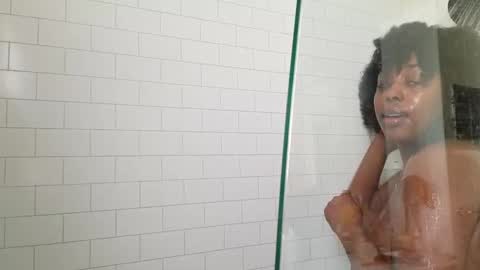 Duchess Coco - Coco Puffs online show from December 30, 2024, 2:40 pm