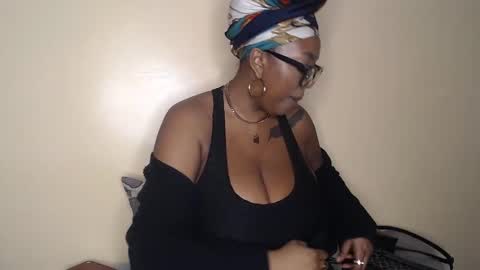 Duchess Coco - Coco Puffs online show from January 26, 2025, 1:20 am