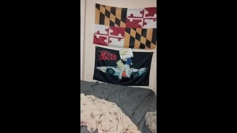 Dees online show from April 22, 2026, 8:28 am