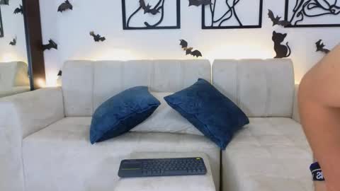 Andres online show from October 31, 2025, 12:11 am