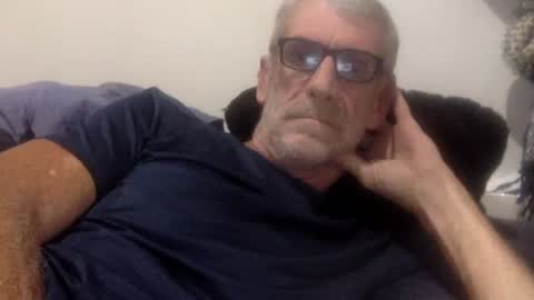 deanofflove221000 online show from November 11, 2025, 2:22 am