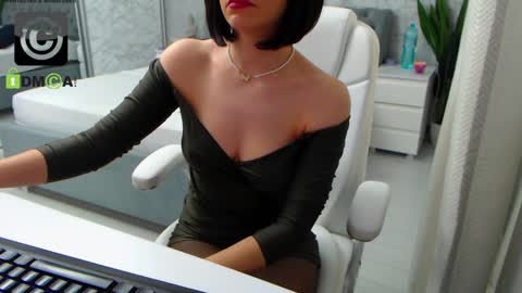 Elly online show from December 20, 2024, 9:32 am