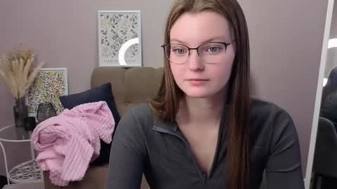 Jessica online show from October 17, 2025, 9:34 am