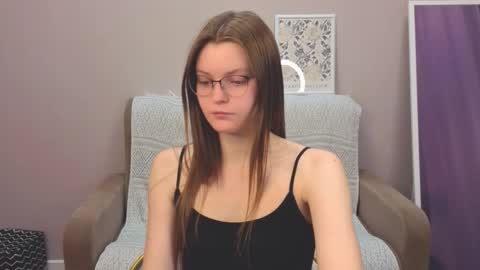 Jessica online show from December 4, 2025, 10:57 am