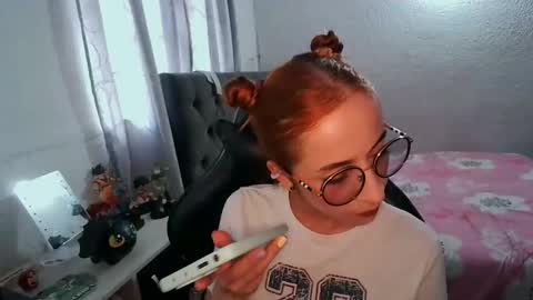 Snapshot of dear_juliet chatting on November 6, 2025, 9:37 pm Juliet online show from November 6, 2025, 9:37 pm