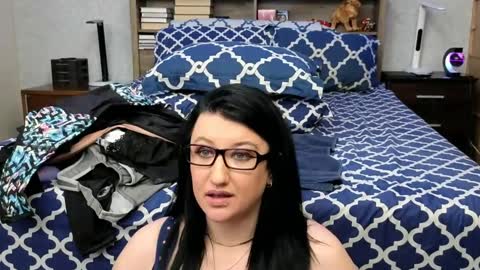 Rayna online show from February 21, 2025, 1:22 am