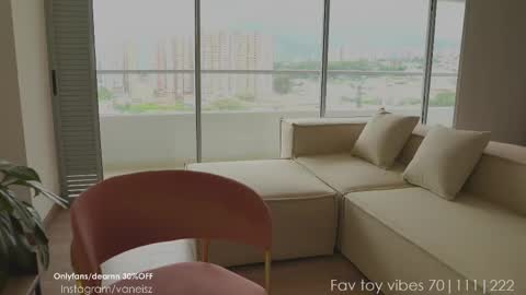 NINA   30OFF online show from February 11, 2025, 8:20 pm