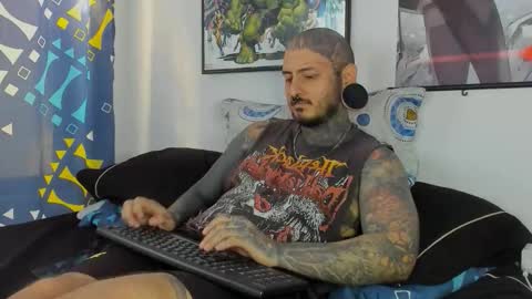    online show from November 22, 2025, 6:40 pm