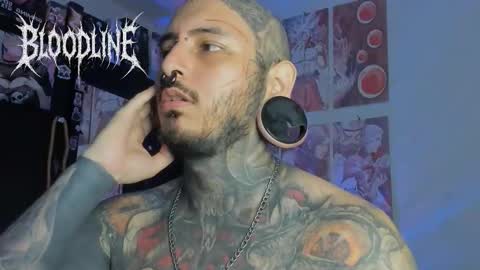    online show from November 25, 2025, 6:52 pm