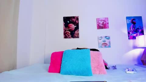 debbie_hans online show from November 26, 2025, 11:11 am