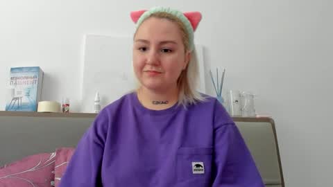 Debbie Mon Tue Fri Sun Sat GMT 3 1000am - 0400pm  online show from February 12, 2025, 11:41 pm