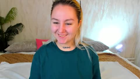 Debbie Mon Tue Fri Sun Sat GMT 3 1000am - 0400pm  online show from October 13, 2025, 5:13 pm