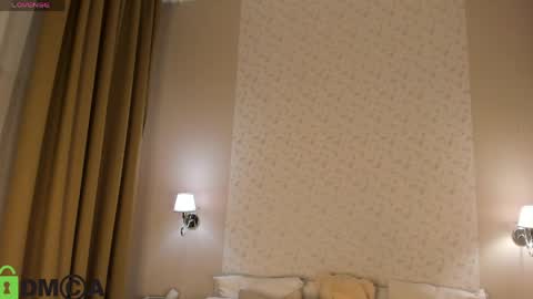 Jennifer online show from April 21, 2026, 12:12 am