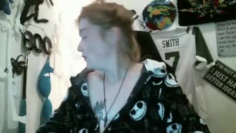 DEBBIE online show from October 15, 2025, 8:25 am