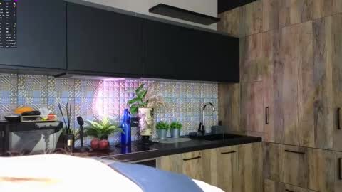 Eva online show from March 2, 2026, 6:04 pm