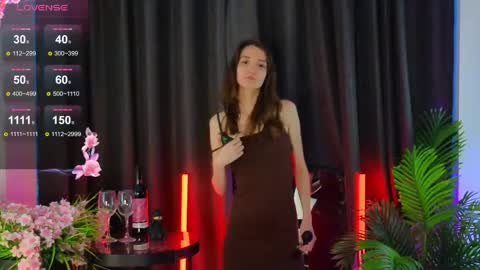 Snapshot of debihenks chatting on May 25, 2026, 5:19 pm Eva online show from May 25, 2026, 5:19 pm