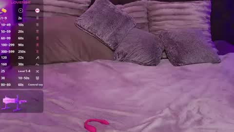 Snapshot of debinnyneanalover chatting on July 3, 2026, 2:45 pm debinnyneanalover online show from July 3, 2026, 2:45 pm