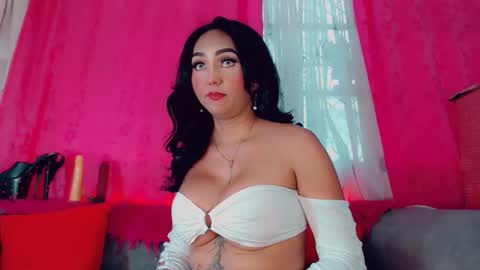 deboragill online show from April 4, 2026, 10:07 pm