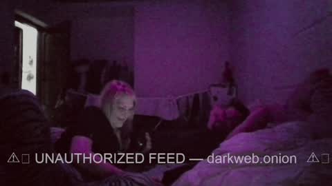 deborahill90 online show from April 20, 2026, 7:37 pm