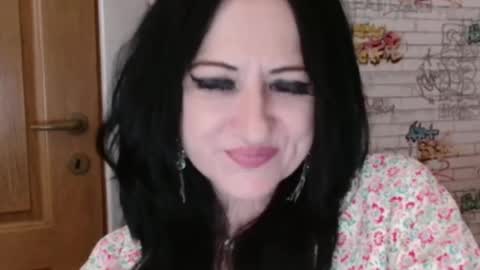 Snapshot of debramilf chatting on June 29, 2026, 1:12 am DebraMilf online show from June 29, 2026, 1:12 am